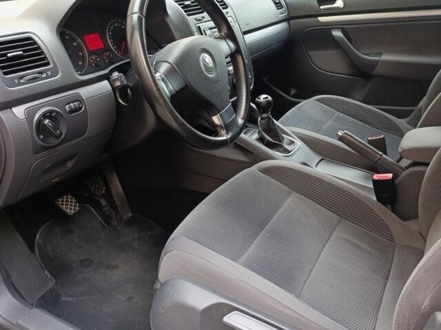 Сірий Фольксваген Гольф, об'ємом двигуна 1.4 л та пробігом 223 тис. км за 6450 $, фото 6 на Automoto.ua