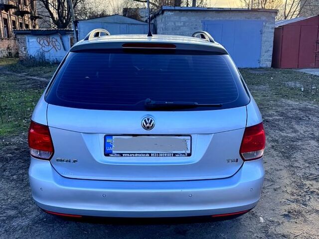 Серый Фольксваген Гольф, объемом двигателя 1.4 л и пробегом 241 тыс. км за 6400 $, фото 4 на Automoto.ua