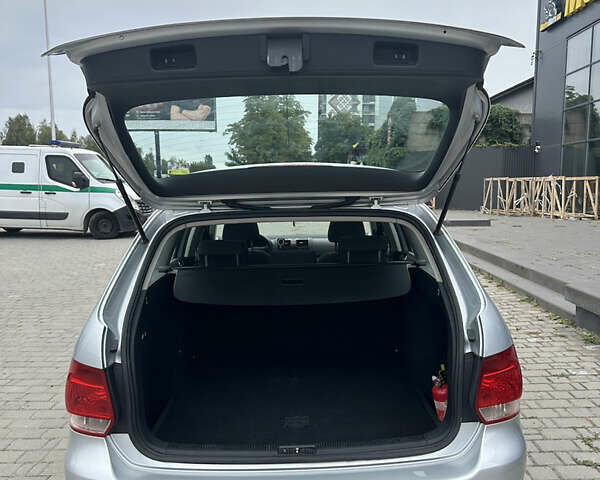 Сірий Фольксваген Гольф, об'ємом двигуна 1.6 л та пробігом 227 тис. км за 6000 $, фото 7 на Automoto.ua