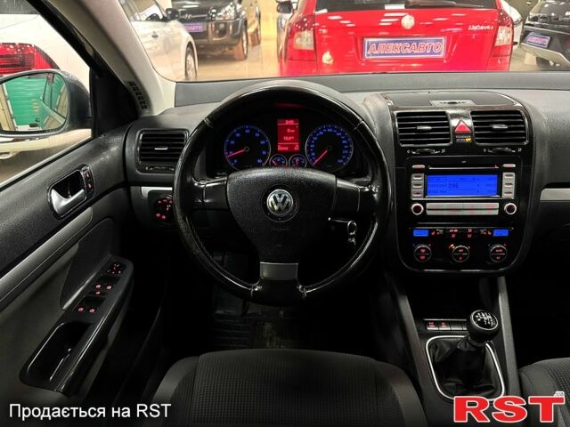 Серый Фольксваген Гольф, объемом двигателя 1.4 л и пробегом 217 тыс. км за 5800 $, фото 10 на Automoto.ua