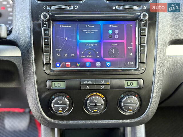 Сірий Фольксваген Гольф, об'ємом двигуна 1.4 л та пробігом 206 тис. км за 6900 $, фото 70 на Automoto.ua