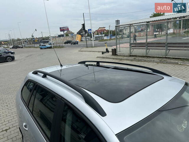 Сірий Фольксваген Гольф, об'ємом двигуна 1.6 л та пробігом 227 тис. км за 6000 $, фото 5 на Automoto.ua