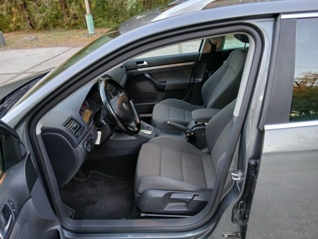 Фольксваген Гольф 2008 в Днепре (Днепропетровске) на Automoto.ua Серый Фольксваген Гольф, объемом двигателя 0 л и пробегом 192 тыс. км за 7800 $, фото 22 на Automoto.ua