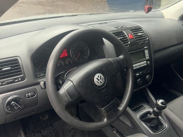 Серый Фольксваген Гольф, объемом двигателя 1.9 л и пробегом 350 тыс. км за 2050 $, фото 6 на Automoto.ua