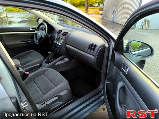 Сірий Фольксваген Гольф, об'ємом двигуна 1.4 л та пробігом 185 тис. км за 6200 $, фото 8 на Automoto.ua