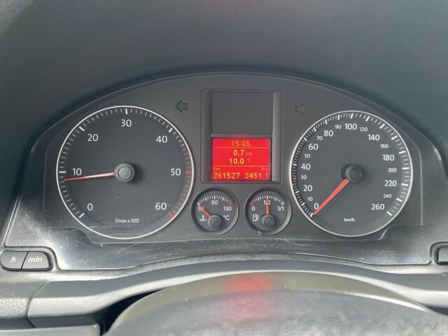 Серый Фольксваген Гольф, объемом двигателя 1.9 л и пробегом 261 тыс. км за 6350 $, фото 8 на Automoto.ua