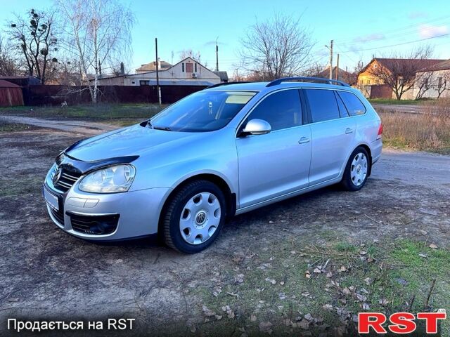 Серый Фольксваген Гольф, объемом двигателя 1.4 л и пробегом 241 тыс. км за 6400 $, фото 1 на Automoto.ua