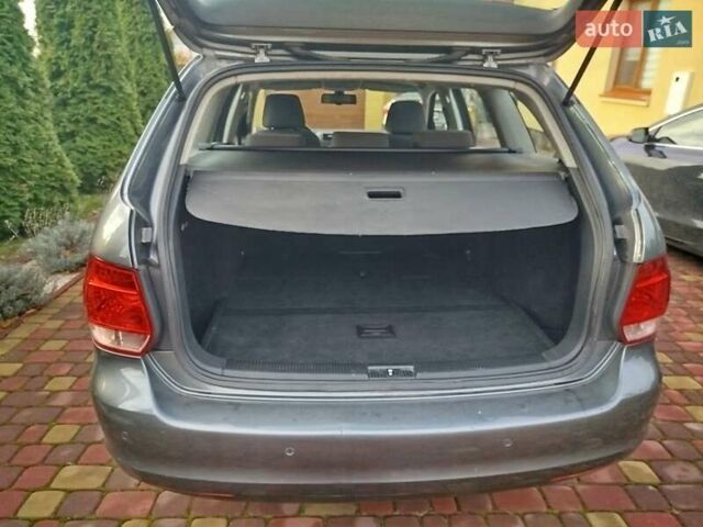 Серый Фольксваген Гольф, объемом двигателя 1.4 л и пробегом 224 тыс. км за 5750 $, фото 3 на Automoto.ua