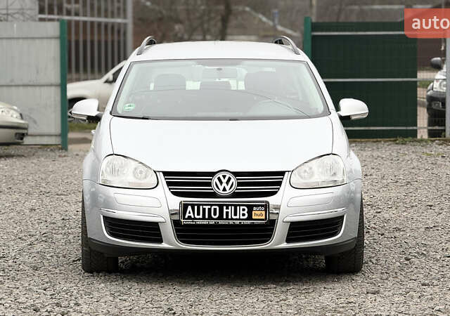 Серый Фольксваген Гольф, объемом двигателя 1.6 л и пробегом 218 тыс. км за 6900 $, фото 2 на Automoto.ua