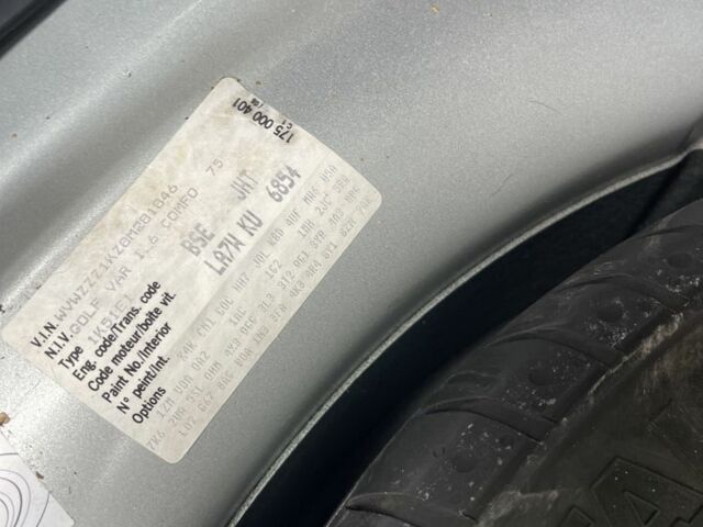 Серый Фольксваген Гольф, объемом двигателя 1.6 л и пробегом 242 тыс. км за 5900 $, фото 14 на Automoto.ua