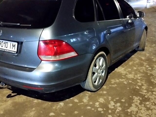 Серый Фольксваген Гольф, объемом двигателя 1.9 л и пробегом 400 тыс. км за 5800 $, фото 1 на Automoto.ua