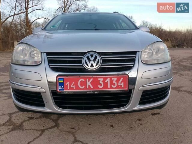 Серый Фольксваген Гольф, объемом двигателя 1.6 л и пробегом 202 тыс. км за 6000 $, фото 2 на Automoto.ua