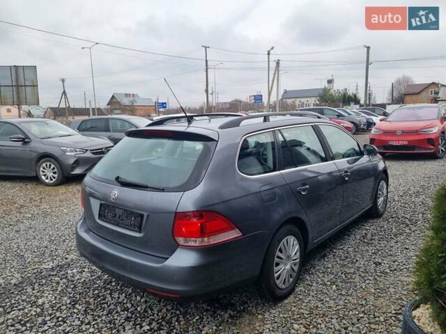Серый Фольксваген Гольф, объемом двигателя 1.4 л и пробегом 226 тыс. км за 5500 $, фото 3 на Automoto.ua
