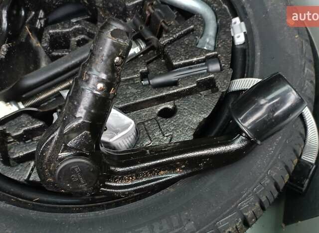 Серый Фольксваген Гольф, объемом двигателя 1.6 л и пробегом 210 тыс. км за 6450 $, фото 34 на Automoto.ua