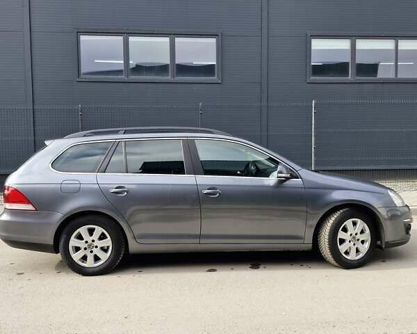 Серый Фольксваген Гольф, объемом двигателя 0 л и пробегом 217 тыс. км за 7500 $, фото 25 на Automoto.ua