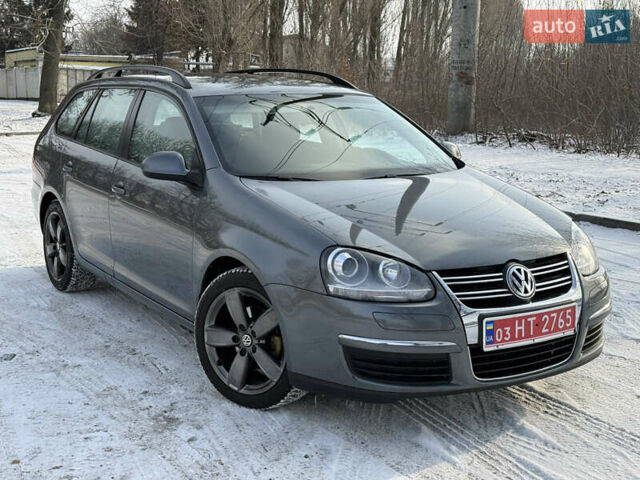 Серый Фольксваген Гольф, объемом двигателя 1.6 л и пробегом 202 тыс. км за 6700 $, фото 1 на Automoto.ua