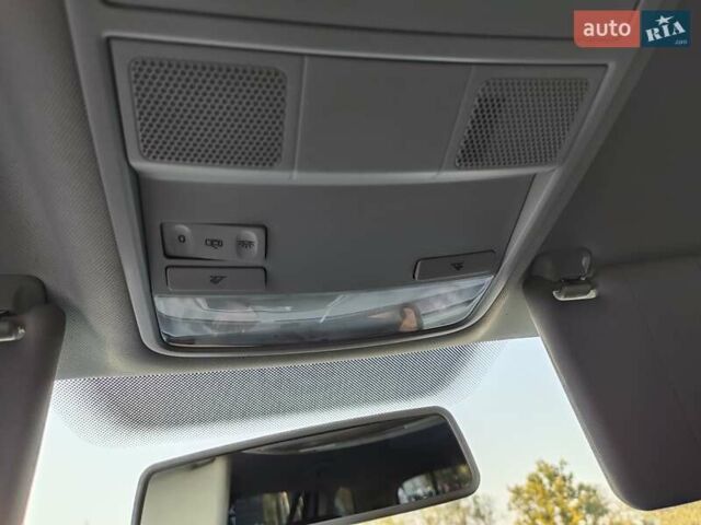 Серый Фольксваген Гольф, объемом двигателя 1.6 л и пробегом 201 тыс. км за 6000 $, фото 16 на Automoto.ua