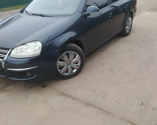 Серый Фольксваген Гольф, объемом двигателя 1.6 л и пробегом 267 тыс. км за 5500 $, фото 9 на Automoto.ua