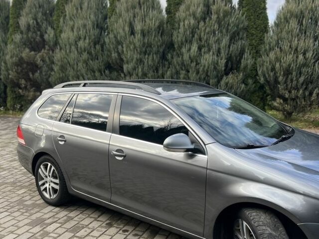 Серый Фольксваген Гольф, объемом двигателя 2 л и пробегом 341 тыс. км за 3500 $, фото 3 на Automoto.ua