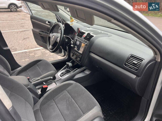 Серый Фольксваген Гольф, объемом двигателя 2 л и пробегом 230 тыс. км за 6200 $, фото 18 на Automoto.ua