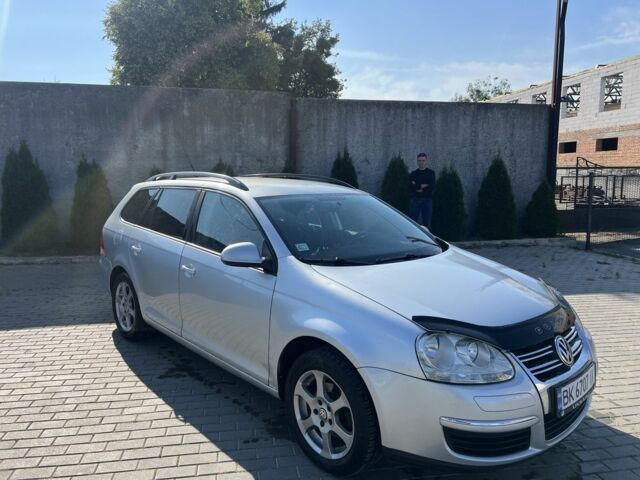 Серый Фольксваген Гольф, объемом двигателя 1.9 л и пробегом 280 тыс. км за 5500 $, фото 2 на Automoto.ua