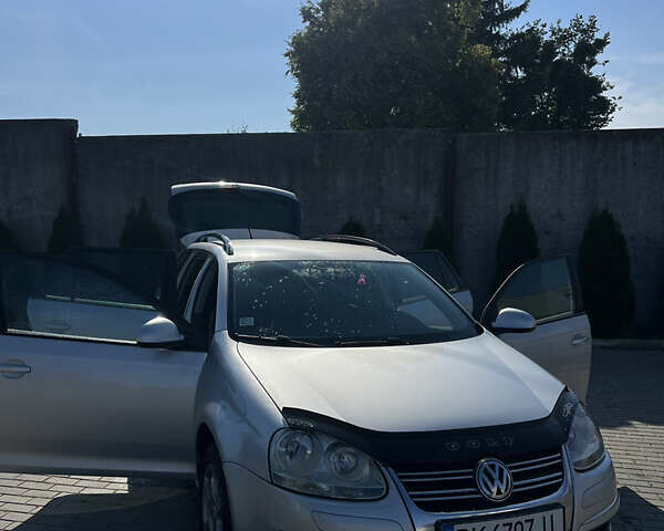 Серый Фольксваген Гольф, объемом двигателя 1.9 л и пробегом 280 тыс. км за 5500 $, фото 29 на Automoto.ua