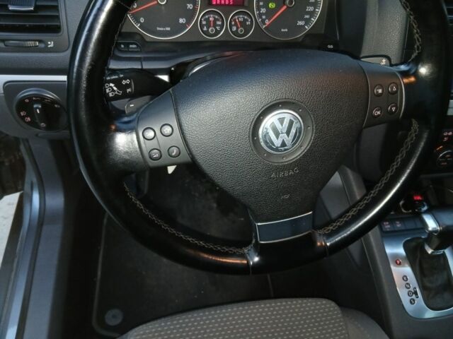 Фольксваген Гольф 2008 в Днепре (Днепропетровске) на Automoto.ua Серый Фольксваген Гольф, объемом двигателя 0 л и пробегом 192 тыс. км за 7800 $, фото 16 на Automoto.ua