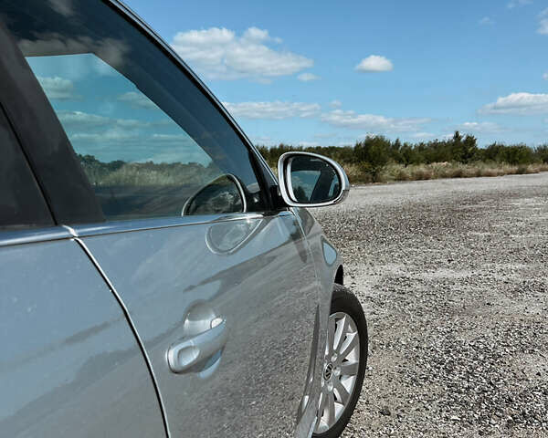 Серый Фольксваген Гольф, объемом двигателя 1.6 л и пробегом 220 тыс. км за 7300 $, фото 4 на Automoto.ua