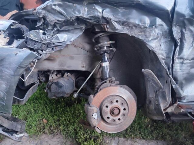 Серый Фольксваген Гольф, объемом двигателя 0 л и пробегом 234 тыс. км за 3200 $, фото 2 на Automoto.ua