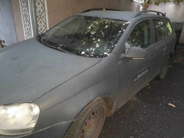 Серый Фольксваген Гольф, объемом двигателя 1.9 л и пробегом 440 тыс. км за 2000 $, фото 1 на Automoto.ua