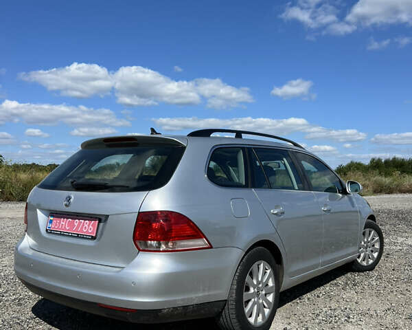 Серый Фольксваген Гольф, объемом двигателя 1.6 л и пробегом 220 тыс. км за 7300 $, фото 57 на Automoto.ua