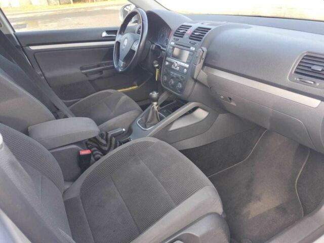 Серый Фольксваген Гольф, объемом двигателя 1.4 л и пробегом 237 тыс. км за 5350 $, фото 13 на Automoto.ua