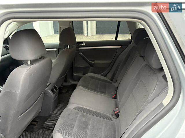 Серый Фольксваген Гольф, объемом двигателя 1.9 л и пробегом 198 тыс. км за 6700 $, фото 16 на Automoto.ua