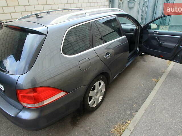 Серый Фольксваген Гольф, объемом двигателя 1.97 л и пробегом 257 тыс. км за 7500 $, фото 13 на Automoto.ua