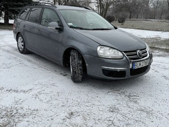 Серый Фольксваген Гольф, объемом двигателя 0 л и пробегом 380 тыс. км за 2950 $, фото 2 на Automoto.ua