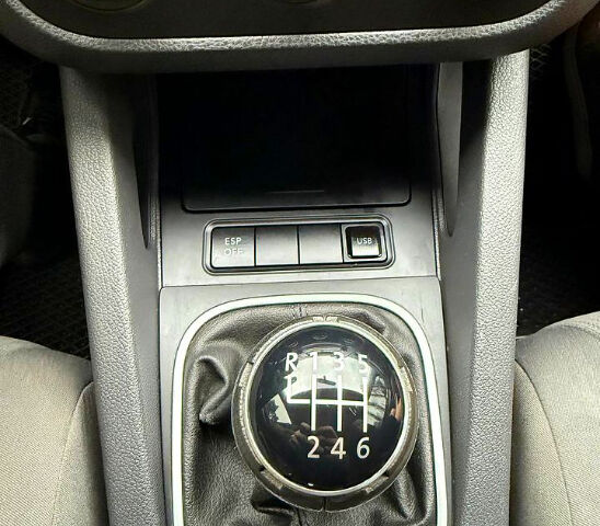 Серый Фольксваген Гольф, объемом двигателя 1.4 л и пробегом 211 тыс. км за 5300 $, фото 9 на Automoto.ua