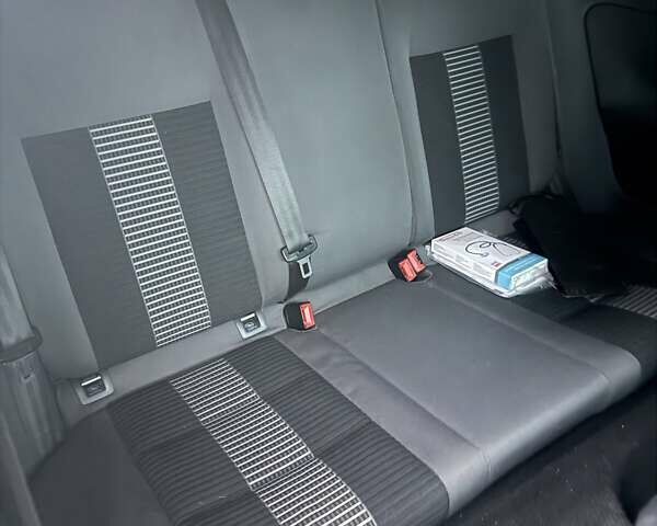 Сірий Фольксваген Гольф, об'ємом двигуна 1.97 л та пробігом 320 тис. км за 6500 $, фото 5 на Automoto.ua