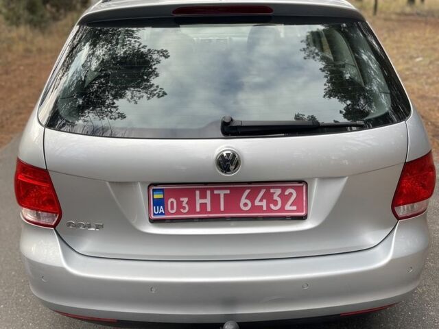 Серый Фольксваген Гольф, объемом двигателя 1.6 л и пробегом 242 тыс. км за 5900 $, фото 2 на Automoto.ua