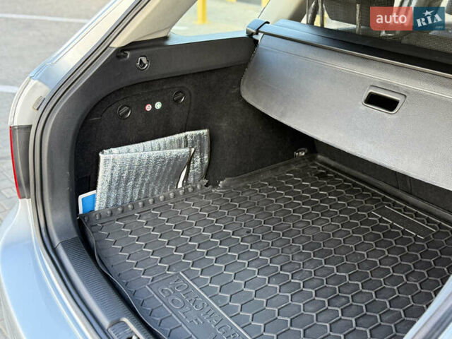 Сірий Фольксваген Гольф, об'ємом двигуна 1.4 л та пробігом 206 тис. км за 6900 $, фото 34 на Automoto.ua