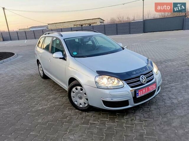 Серый Фольксваген Гольф, объемом двигателя 1.6 л и пробегом 210 тыс. км за 6450 $, фото 3 на Automoto.ua