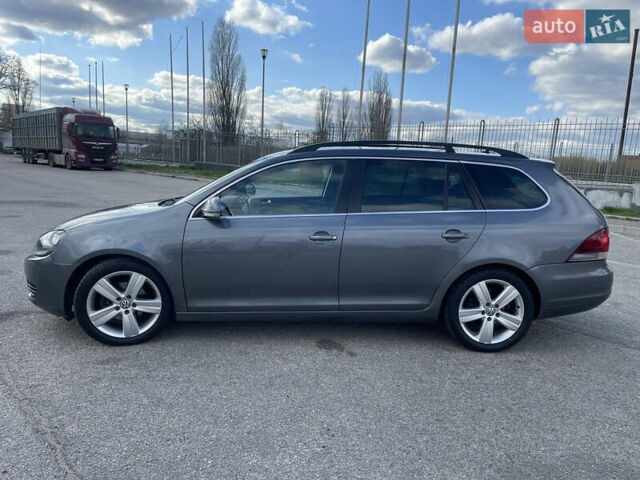 Серый Фольксваген Гольф, объемом двигателя 1.6 л и пробегом 342 тыс. км за 7200 $, фото 1 на Automoto.ua