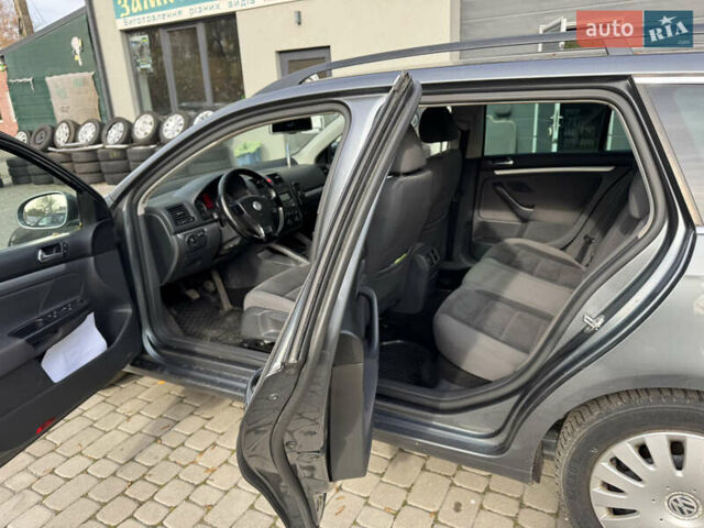 Сірий Фольксваген Гольф, об'ємом двигуна 1.9 л та пробігом 278 тис. км за 6900 $, фото 11 на Automoto.ua