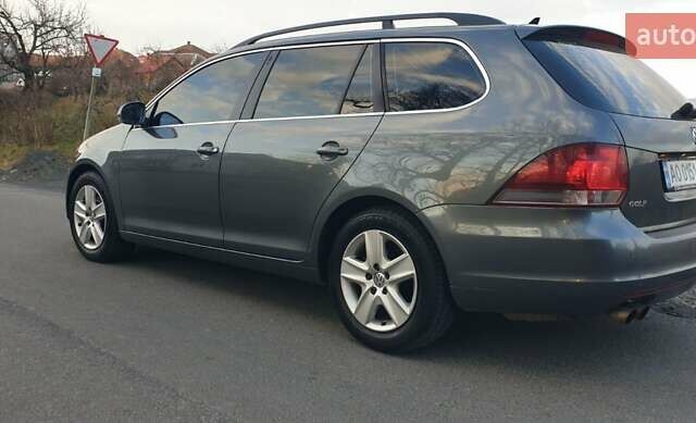Сірий Фольксваген Гольф, об'ємом двигуна 2 л та пробігом 280 тис. км за 7500 $, фото 2 на Automoto.ua