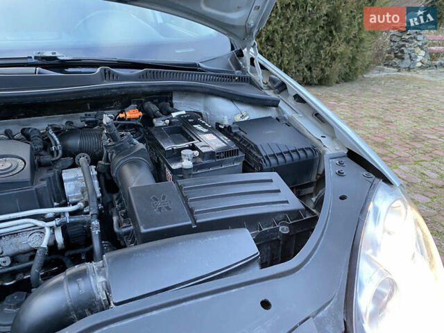 Серый Фольксваген Гольф, объемом двигателя 1.9 л и пробегом 343 тыс. км за 5900 $, фото 117 на Automoto.ua