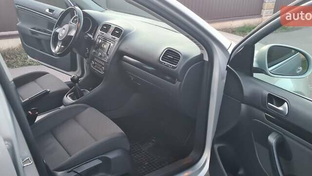 Серый Фольксваген Гольф, объемом двигателя 1.39 л и пробегом 114 тыс. км за 5950 $, фото 15 на Automoto.ua