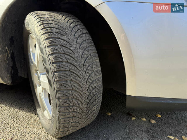 Серый Фольксваген Гольф, объемом двигателя 1.9 л и пробегом 343 тыс. км за 6600 $, фото 13 на Automoto.ua