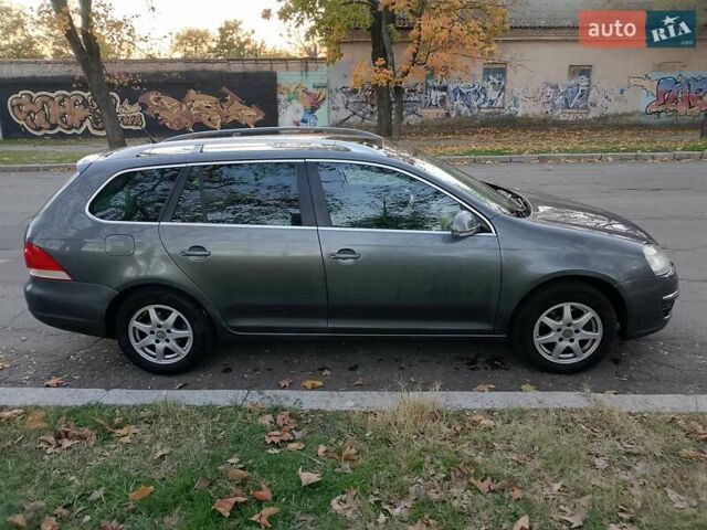 Серый Фольксваген Гольф, объемом двигателя 1.4 л и пробегом 237 тыс. км за 7500 $, фото 3 на Automoto.ua