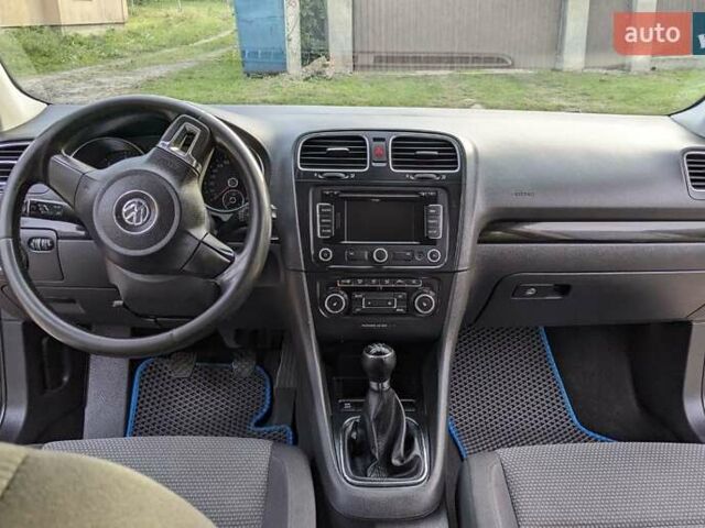 Сірий Фольксваген Гольф, об'ємом двигуна 1.6 л та пробігом 299 тис. км за 6550 $, фото 2 на Automoto.ua