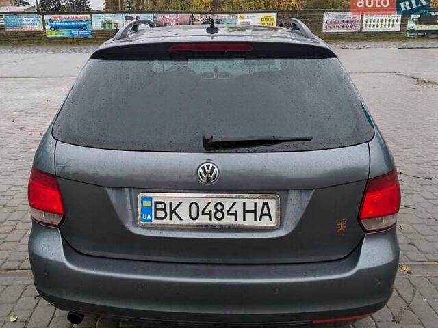 Серый Фольксваген Гольф, объемом двигателя 1.6 л и пробегом 351 тыс. км за 6500 $, фото 8 на Automoto.ua