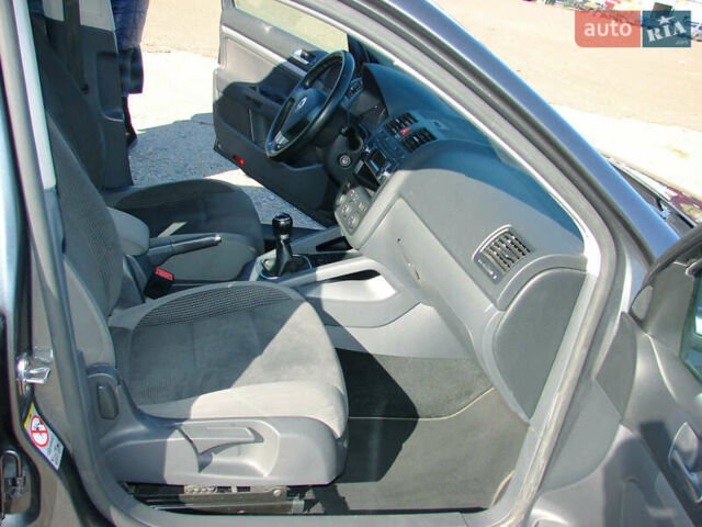 Сірий Фольксваген Гольф, об'ємом двигуна 1.4 л та пробігом 192 тис. км за 6200 $, фото 19 на Automoto.ua